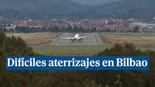 Complicados aterrizajes en el aeropuerto de Bilbao por el fuerte viento [upl. by Clarette]