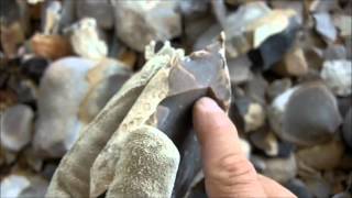 201  22 Spalling Chert Flint for Flintknapping [upl. by Ytiak]