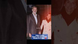 Felipe VI y Letizia llegan tomados de la mano a una cena privada en Combarro couple love españa [upl. by Walther]