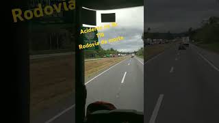 Acidente na rodovia da morte carreta motorista caminhão [upl. by Eiramannod]