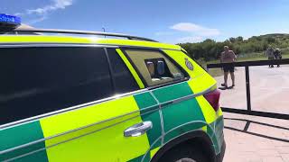 South Western Ambulance Service Skoda Kodiaq Operations Officer leaving Hengistbury Head [upl. by Alebasi]