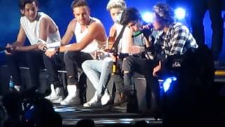 Little Things  One Direction Lima Peru 270414 [upl. by Laughton]