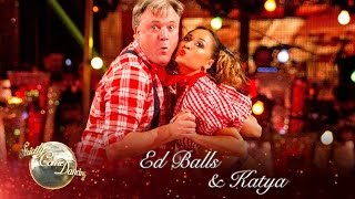 Ed Balls amp Katya Jones Charleston to The Banjos Back in Town  Strictly Come Dancing 2016 Week 2 [upl. by Ynaffit871]