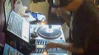 serato live scratch with pioneer DJM909 by Triiad [upl. by Esinwahs469]