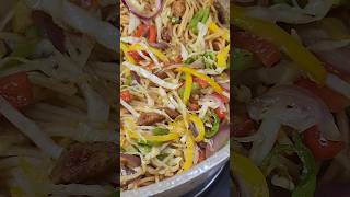 🤤 Chicken noodle stir fry recipe  easy dinner ideas 💡 shorts chicken noodles [upl. by Johppa]