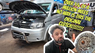 VW T5 TRANSPORTER CLUTCH PROBLEMS I WAS SHOCKED WHEN I REMOVED THE GEARBOX [upl. by Asinet]