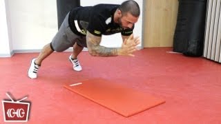 FITNESS ZUHAUSE Liegestütz mit Klatschen mit Seyit Ali Shobeiri  ONE MINUTE TRAINING AT HOME [upl. by Wappes]