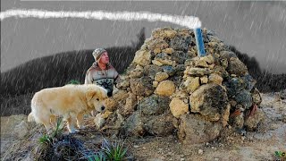 Surviving alone in the Andes with extreme winds Survival shelter Bushcraft Camping in the rain [upl. by Anaili]