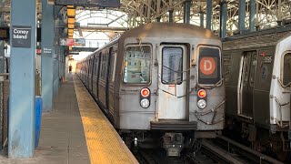 Westinghouse R68 D Train arriving into Coney Island Terminal [upl. by Wilsey]