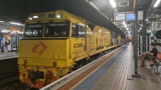 051024 6BM1 passing Hornsby [upl. by Ynetruoc]