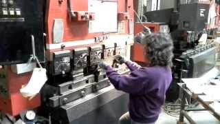 Amada RG35S upacting 4 press brake with NC9EXII control [upl. by Sternlight]