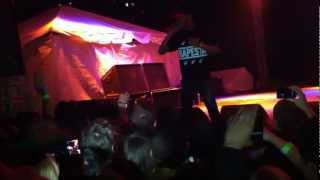 KiD CuDi  Creepers first live performance then forgets lyrics to quotErase Mequot  720p [upl. by Yank]