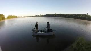 Session pêche en bateau sur la Loire avec de superbes images en drone [upl. by Hwu]