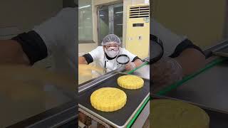 Happy Workers Make Delicious MooncakessShorts Mooncake China Chinesefood Satisfying [upl. by Etteniuq]