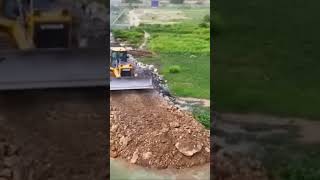 Shantui dozer working 820 roadbuilding [upl. by Colligan]