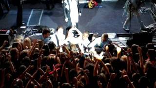 X Japan Yoshiki stage dive quotXquot Utrecht Tivoli 2711 [upl. by Akirre]