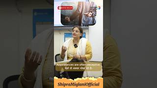 Deceptive meaning  Hindi English Translation  Spoken English  english vocabulary shorts ias [upl. by Lekcim]