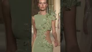 défilé TONY WARD haute couture automne hiver 2024 2025 robe de soirée verte [upl. by Ingunna287]