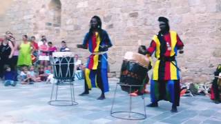 Découverte des percussions du Sénégal Ngueweul Rythme [upl. by Llennoj]