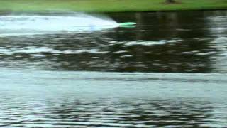 33quot Fast Electric rc Boat Leopard 2150Kv 4074 Brushless 4S Turnigy Lipo [upl. by Fondea]