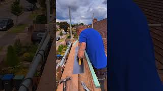 How to lead apron like a pro roof hacks hack build diy construction builder roofing [upl. by Nnaeoj]