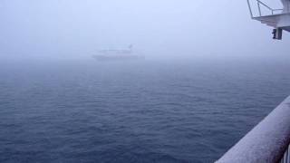 Hurtigruten  MS Trollfjord trifft MS Nordkapp im Schneesturm [upl. by Kylstra]