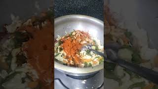 Egg noodles food foodshorts viralvideo subscribe [upl. by Adelpho46]