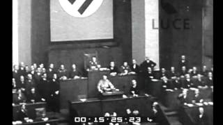 Nella sede provvisorio del Reichstag il cancelliere Hitler espone il suo programma di governo [upl. by Ellatnahc]