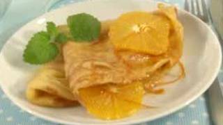 Rezept Crêpe Suzette  flambierter Crêpe in Orangenlikör [upl. by Perot186]