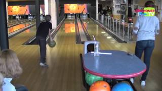 Le bowling municipal à Gérardmer [upl. by Hosea]