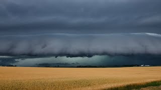 Squall Line with Epic Structure Strong Winds Frequent Lightning  Darlington WI  7522 [upl. by Yllas]