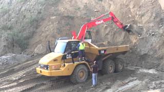 OampK RH 65 e Dumper CAT 730 [upl. by Adao]