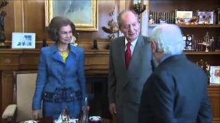 Tensión entre el rey Juan Carlos y la reina Sofía en su reaparición en palacio [upl. by Nivad730]