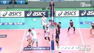 İmkansız Kurtarışlar Yapan Koreli Voleybol Oyuncusu [upl. by Senilec]