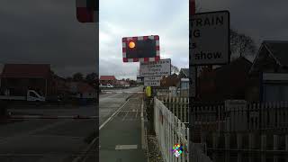 Hutton Cranswick Railway Station Level Crossing 30102024 railwaystation levelcrossing [upl. by Alexandr]