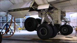 747 Landing gears retraction tests [upl. by Assenat]