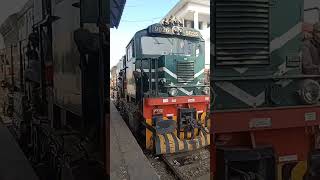 train pakistanrailways railfans shorts viralvideo [upl. by Arama]