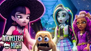 Draculaura Brings A Tater Tot to Life  Monster High [upl. by East395]