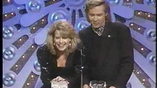 Mary Beth Evans amp Stephen Nichols Win the 1989 Soap Opera Award for Favorite Supercouple [upl. by Aihsiek345]