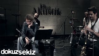 Halil Sezai  Paramparça JoyTurk Akustik [upl. by Rolanda619]