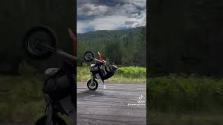 It goes like this 😈🤝 supermoto wheelie [upl. by Rammus]