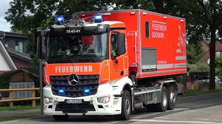 Großbrand  Hunderte Rundballen im Vollbrand Einsatzfahrten Feuerwehr und THW [upl. by Namurt]