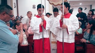 Procesión con el Santísimo hacia el monumento  Jueves Santo 2019 [upl. by Leund4]