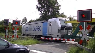 Bahnübergang Ocholt Westerstede  German Railroad crossing  Duitse Spoorwegovergang [upl. by Nels]