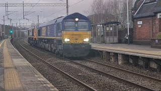 66797 and 66306 pass through longport 22122023 [upl. by Aniat]