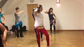 Bauchtanz Bellydance Tutorial  Soft amp Elegant Combination Bauchtanz lernen mit Zadiel [upl. by Akineg]