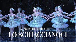 Lo schiaccianoci  Valzer dei fiocchi di neve Teatro alla Scala [upl. by Orestes]