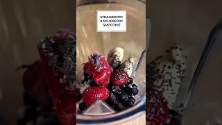 Strawberry and Blueberry combination Smoothies shortsvideo smoothie summerdrink trending [upl. by Wiseman]