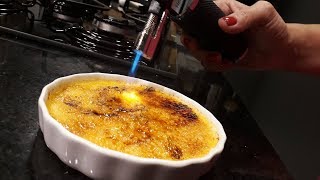 Como caramelizar o seu Creme BRULLÉ com e SEM maçarico [upl. by Slohcin155]