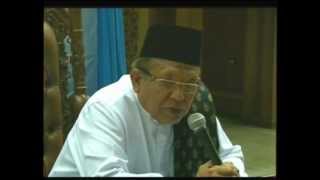 KH Sukron Mamun  Ceramah Tarawih 20110812 [upl. by Jecoa]